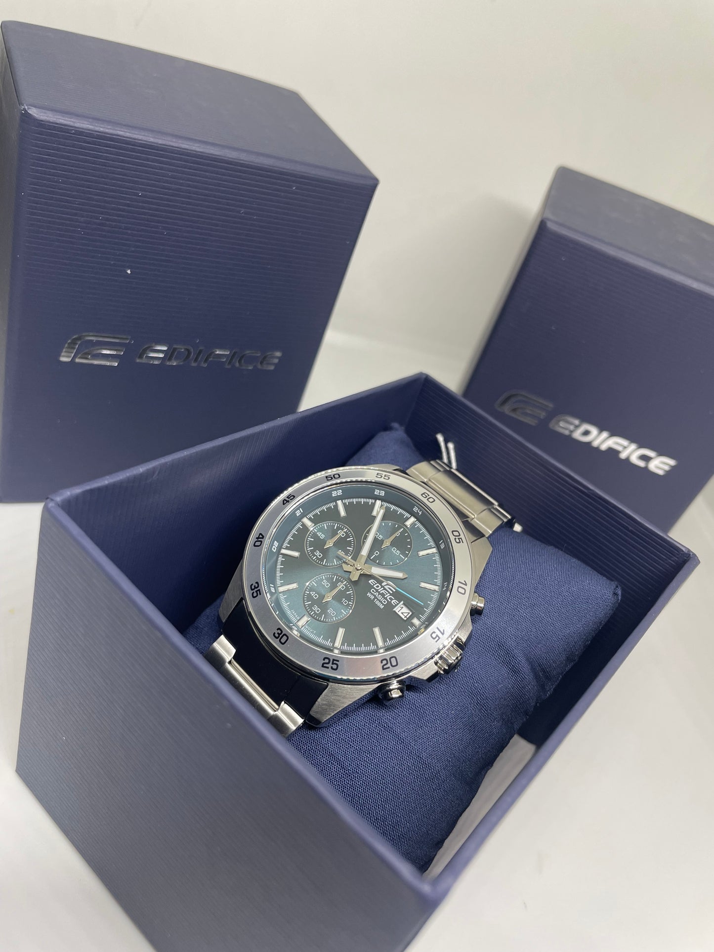 RELOJ EDIFICE EFR 526D