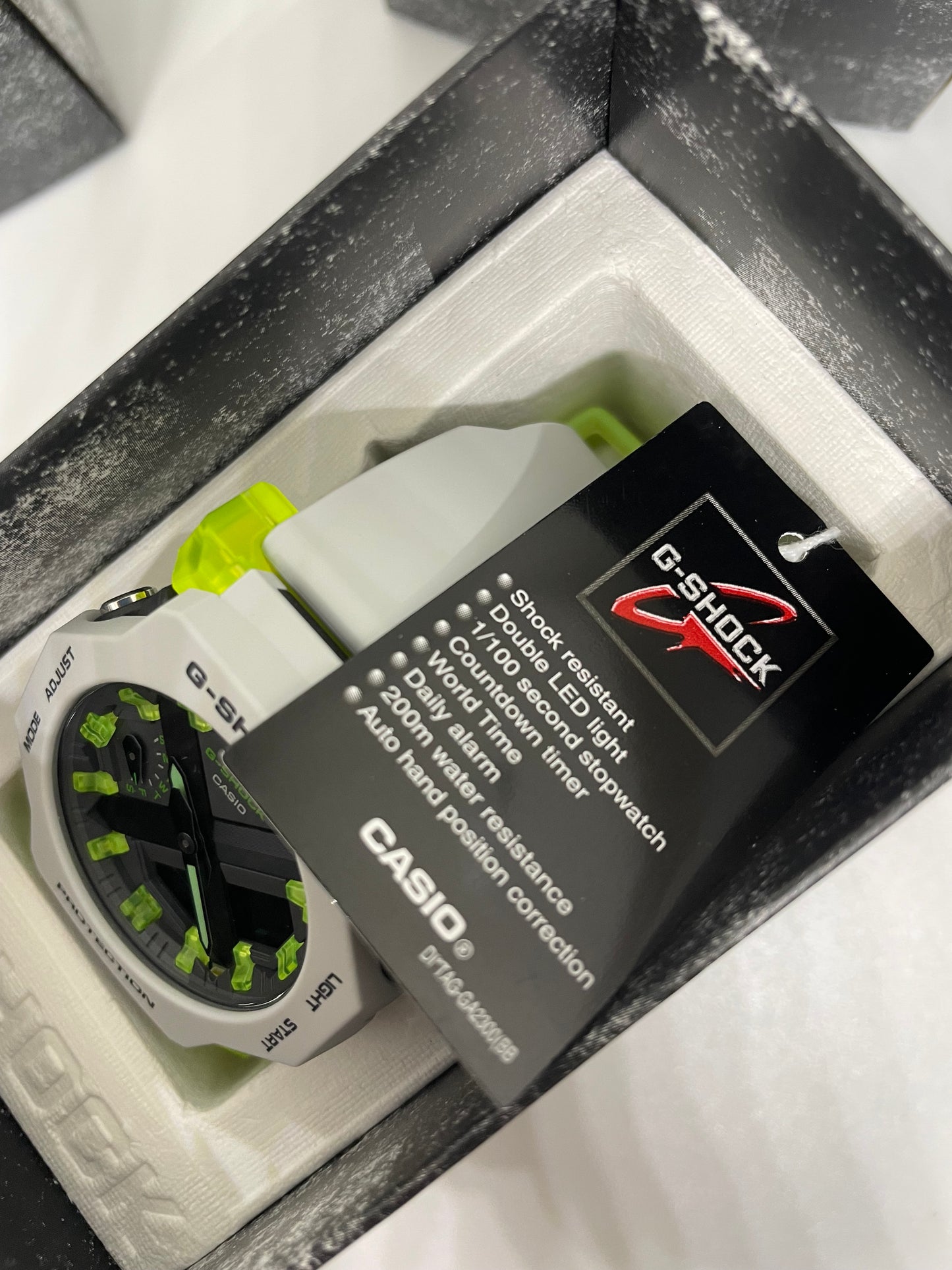 RELOJ G-SHOCK GA2300MW UNISEX