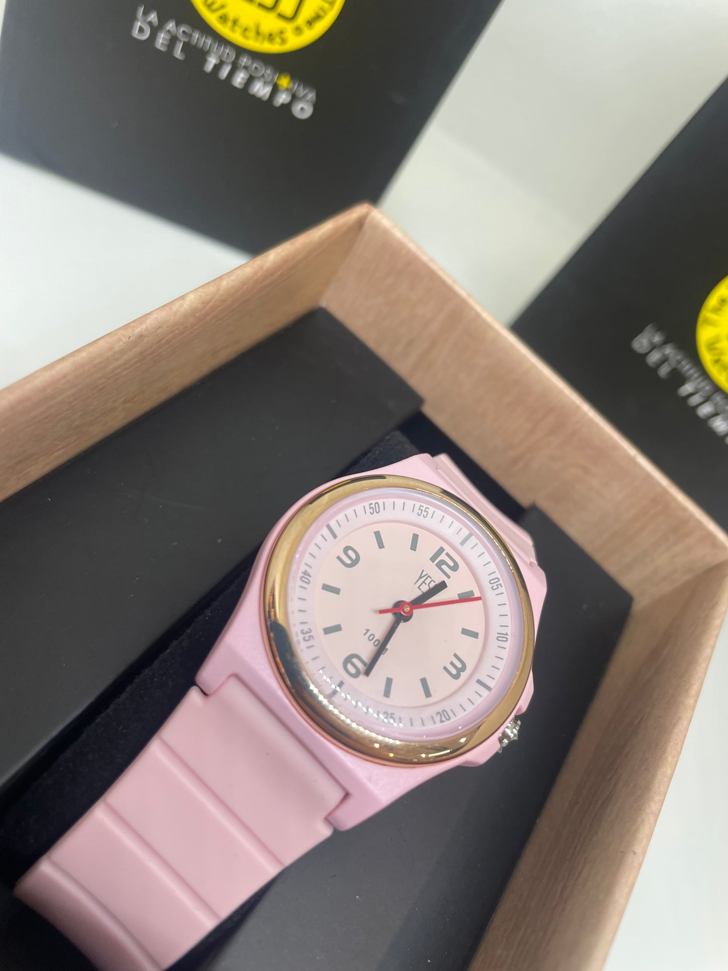 RELOJ YESS AAR - Casiolandia