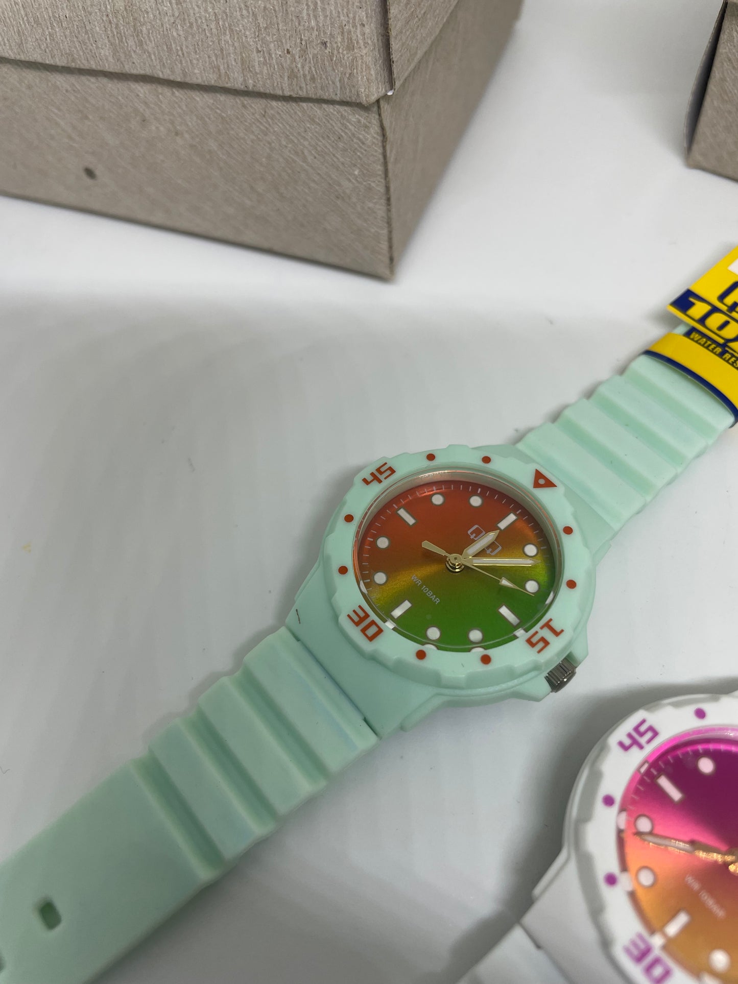 RELOJ QYQ VR19J