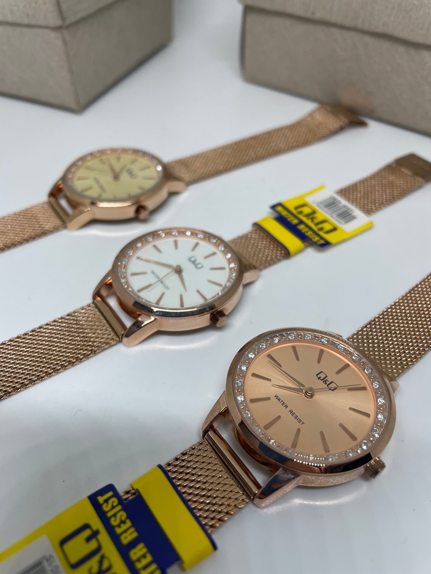 RELOJ QYQ Q809