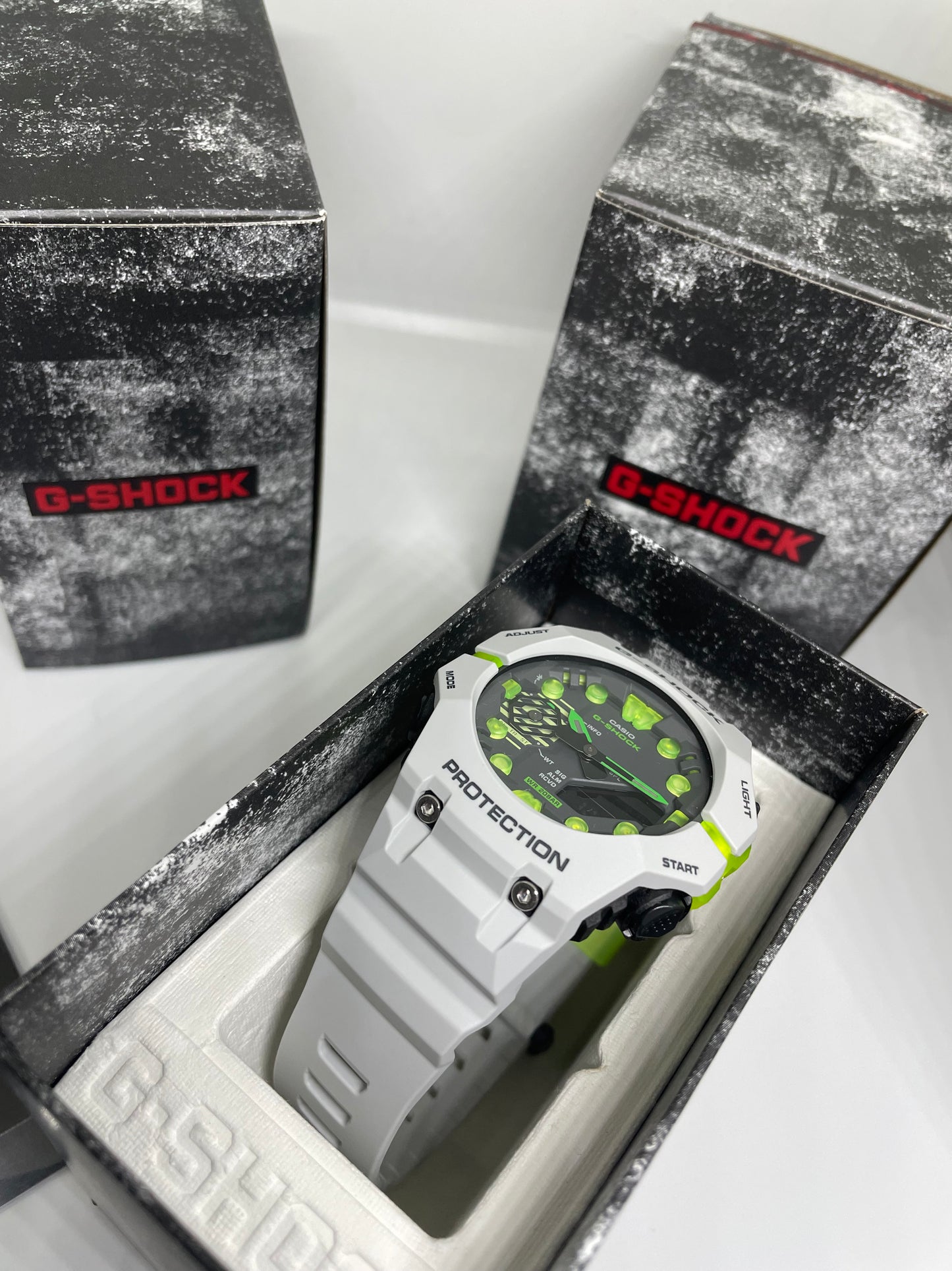 RELOJ G SHOCK GA-B001MW