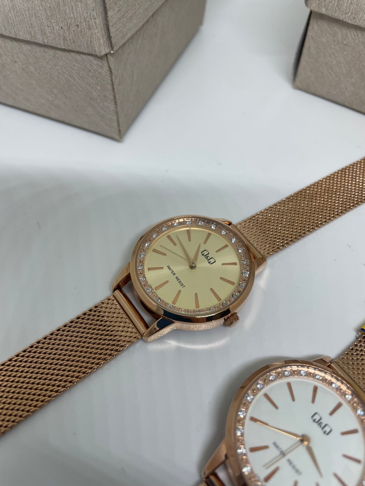RELOJ QYQ Q809