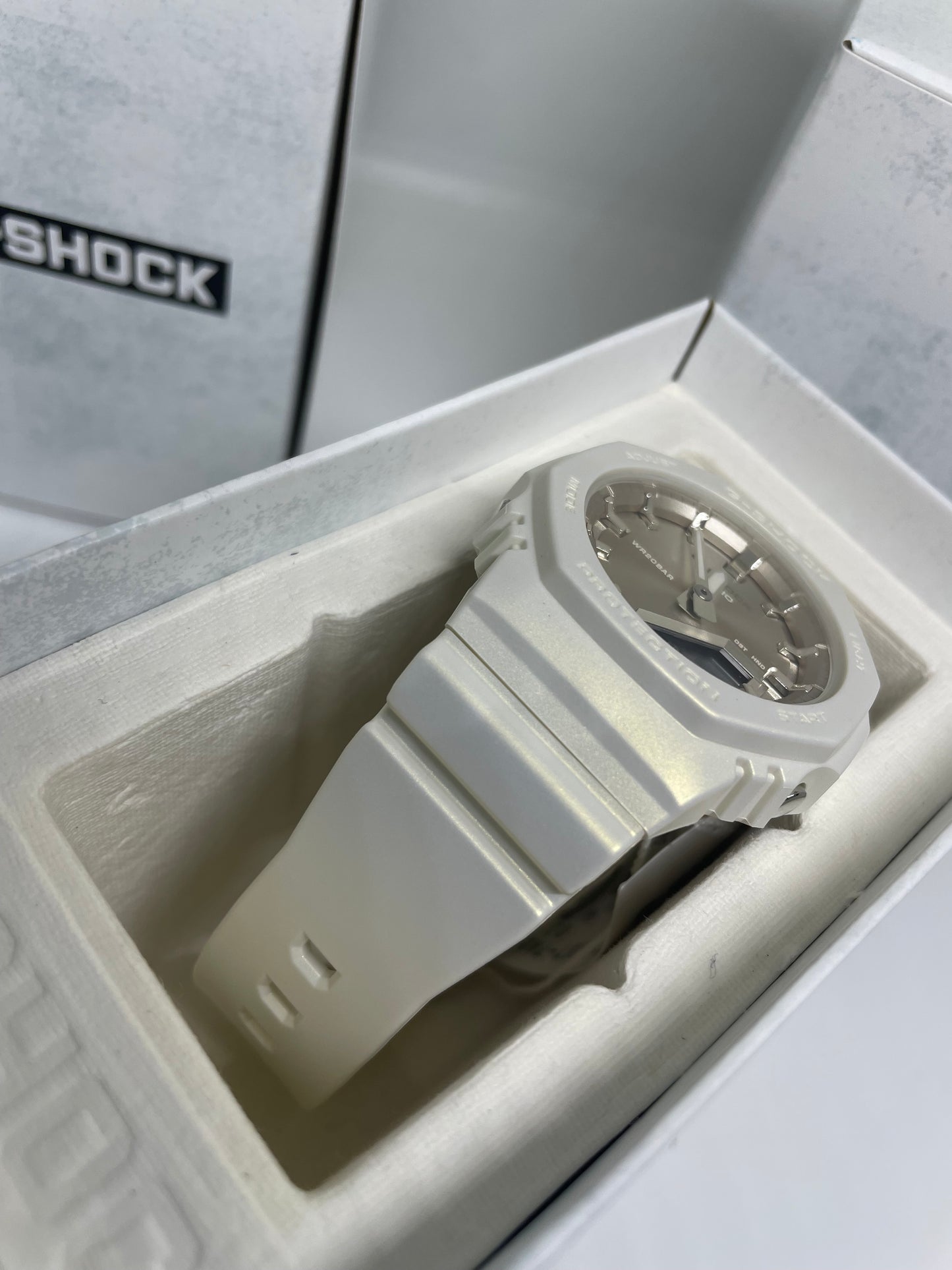 RELOJ G-SHOCK GMAP2100ST MUJER