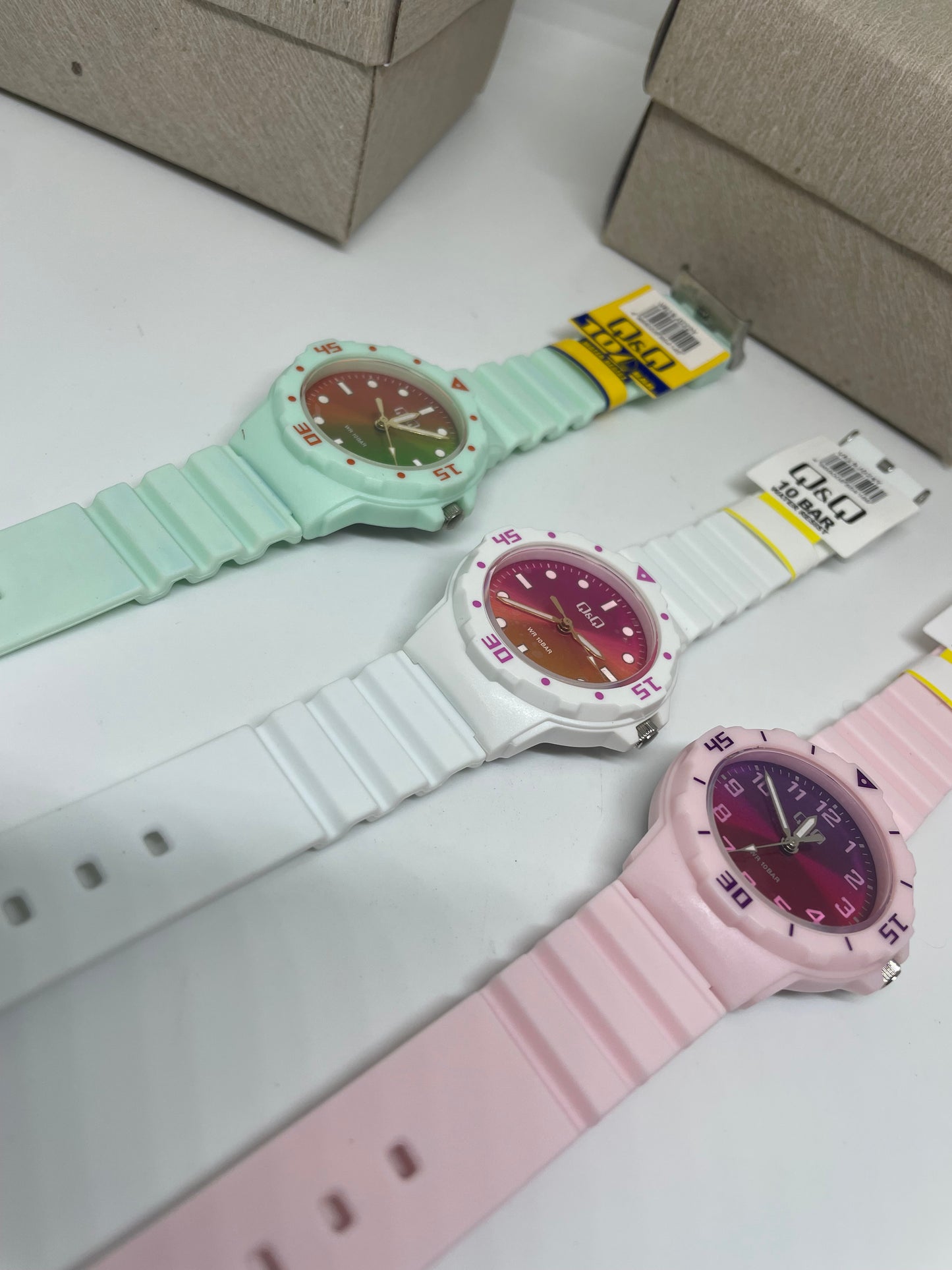 RELOJ QYQ VR19J