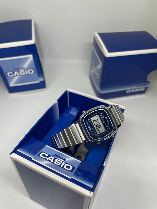 RELOJ CASIO LA670WA