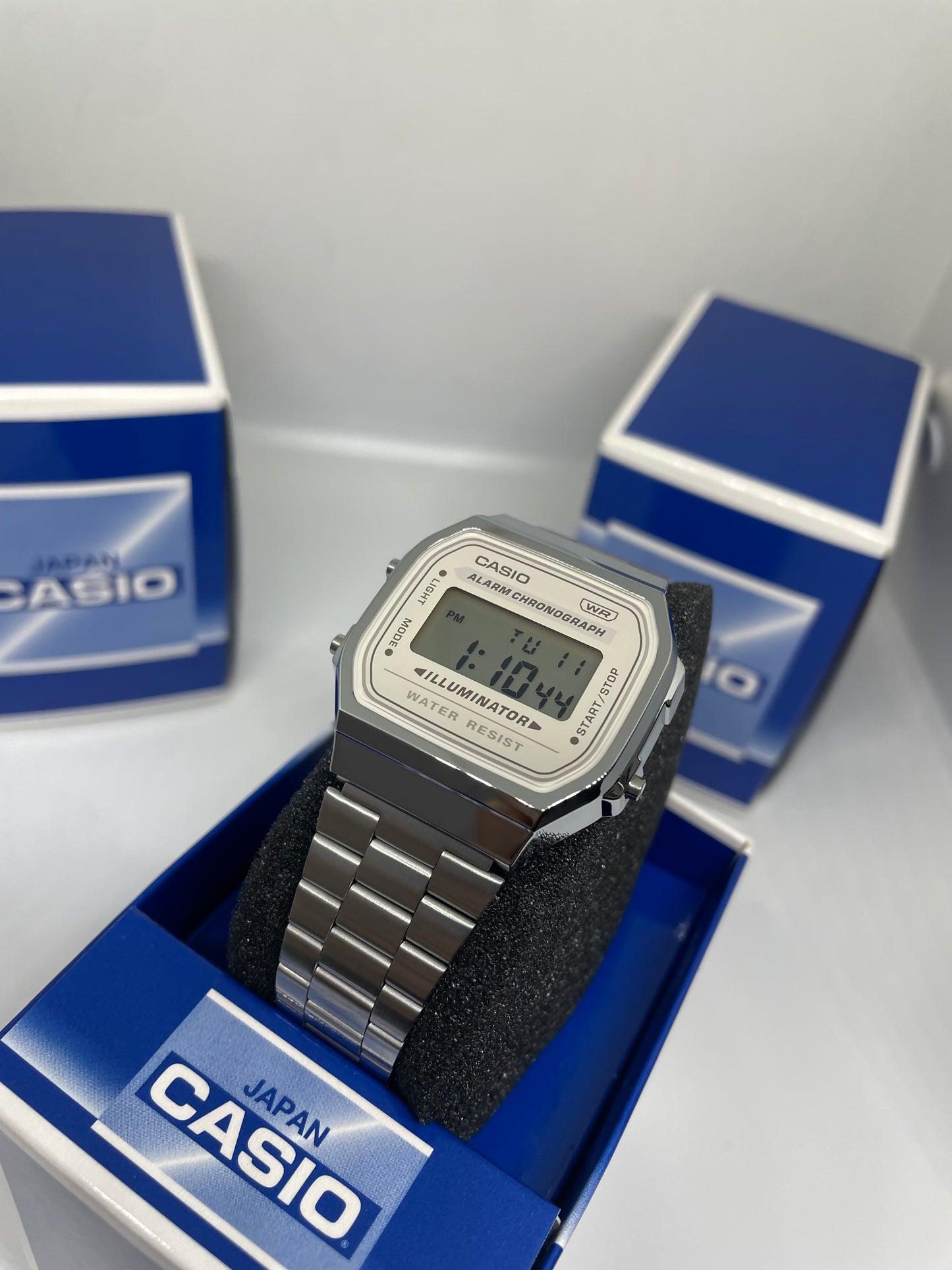 RELOJ CASIO A168WA 8A