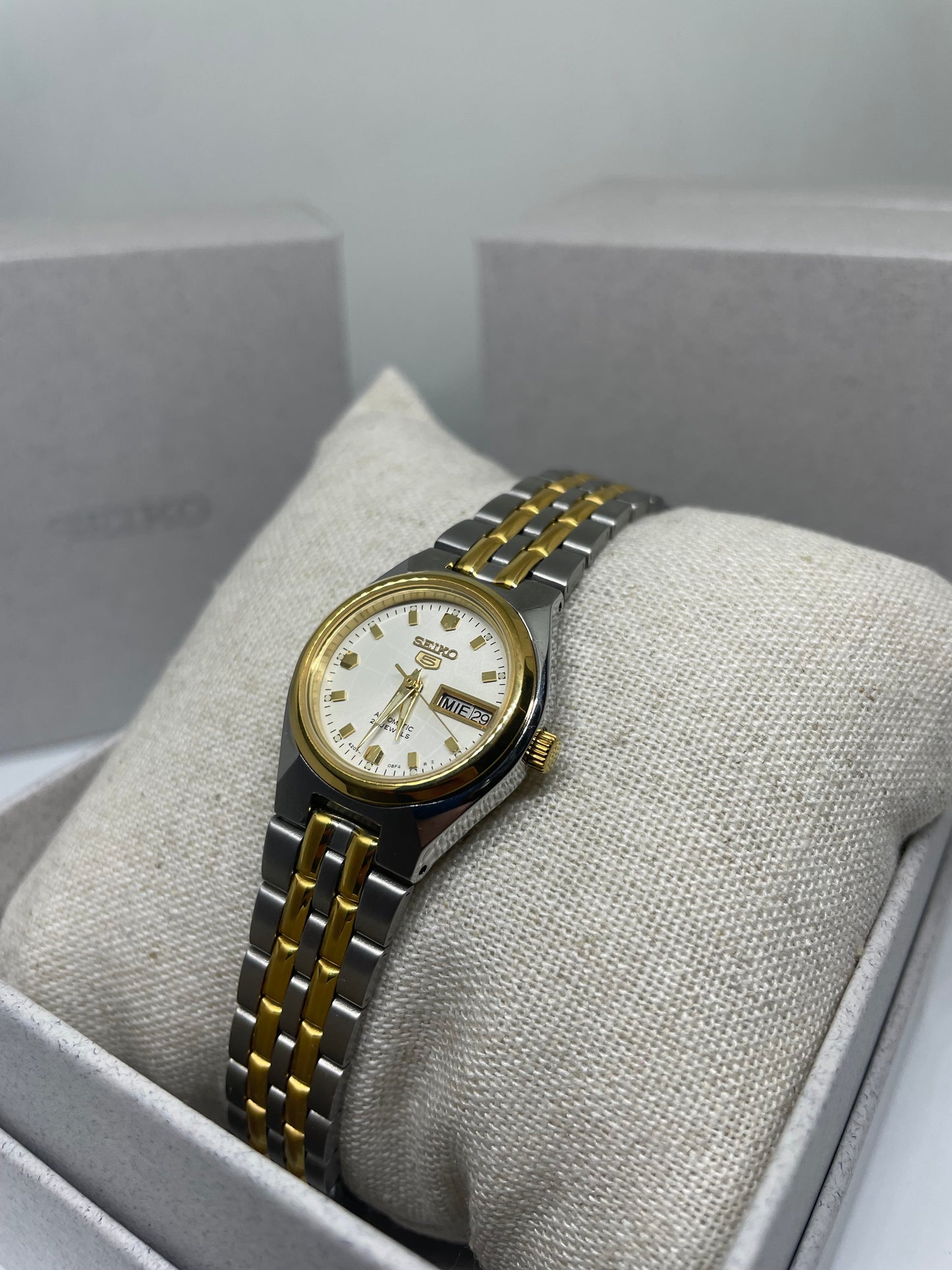 RELOJ SEIKO SYMK44