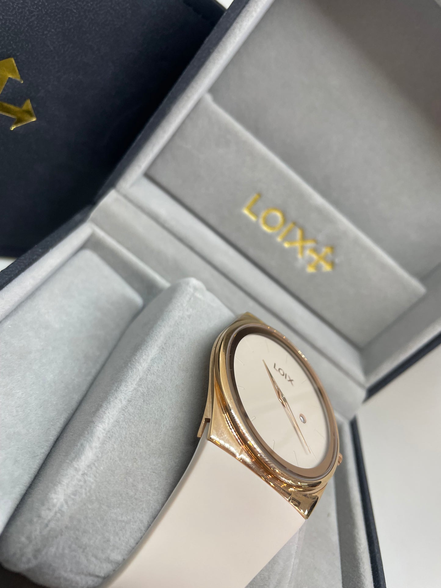 RELOJ LOIX LA2117