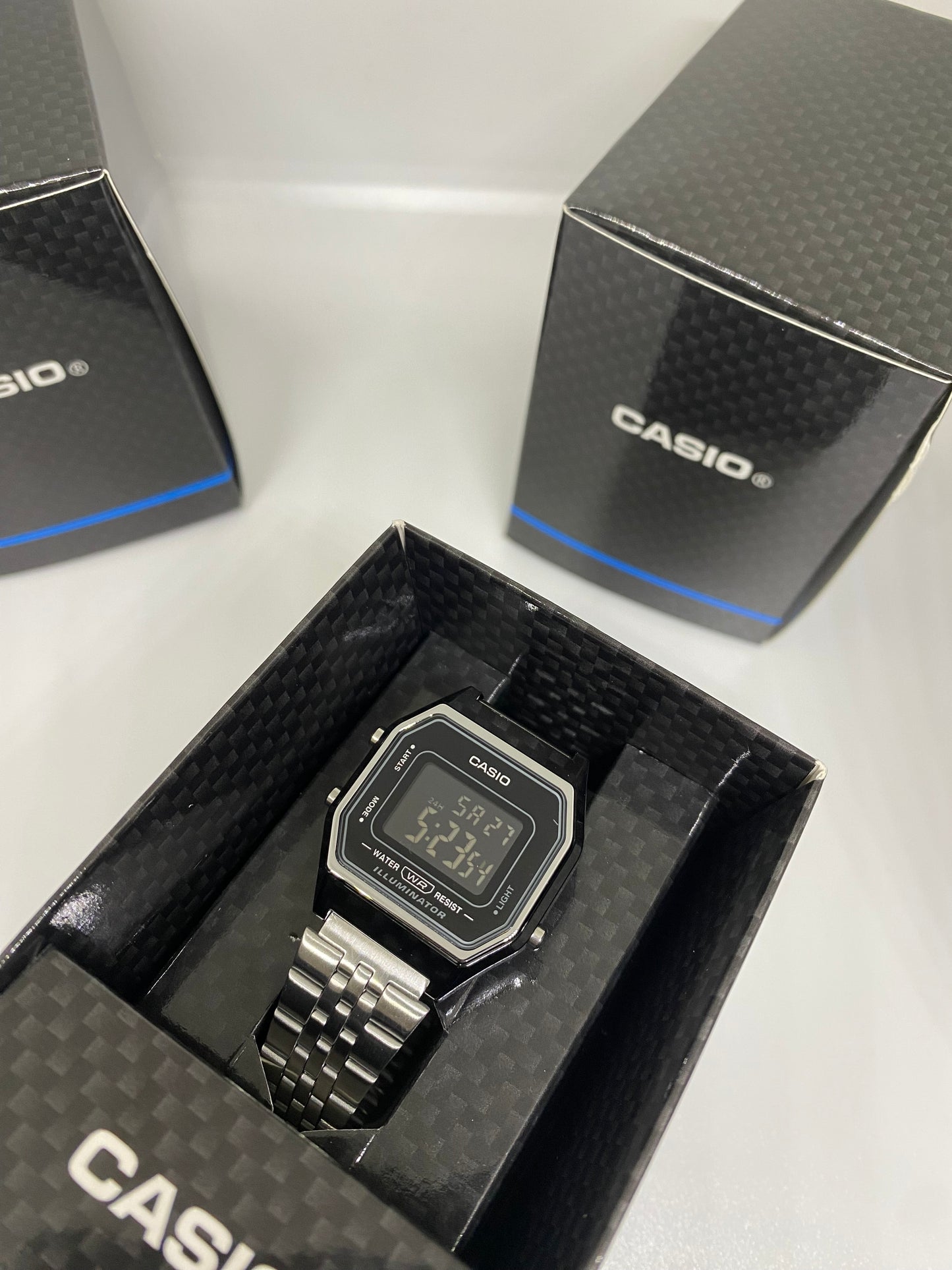 RELOJ CASIO LA680WA -NEGATIVO
