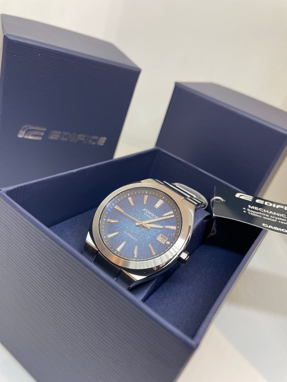 CASIO EDIFICE AUTOMÁTICO
EFK-200D-2A