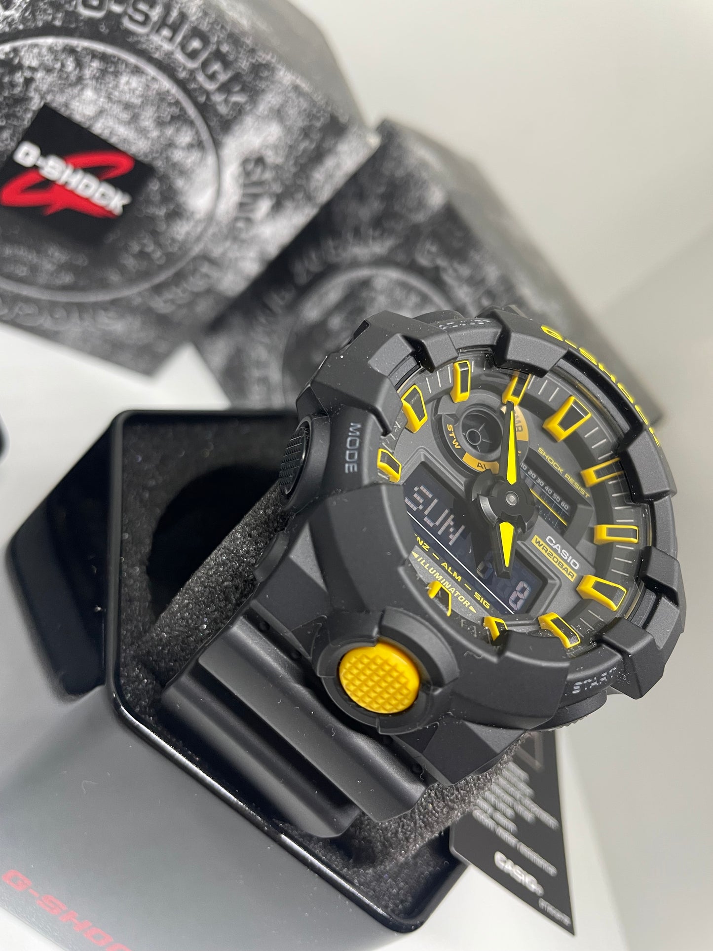 RELOJ G SHOCK GA700CY