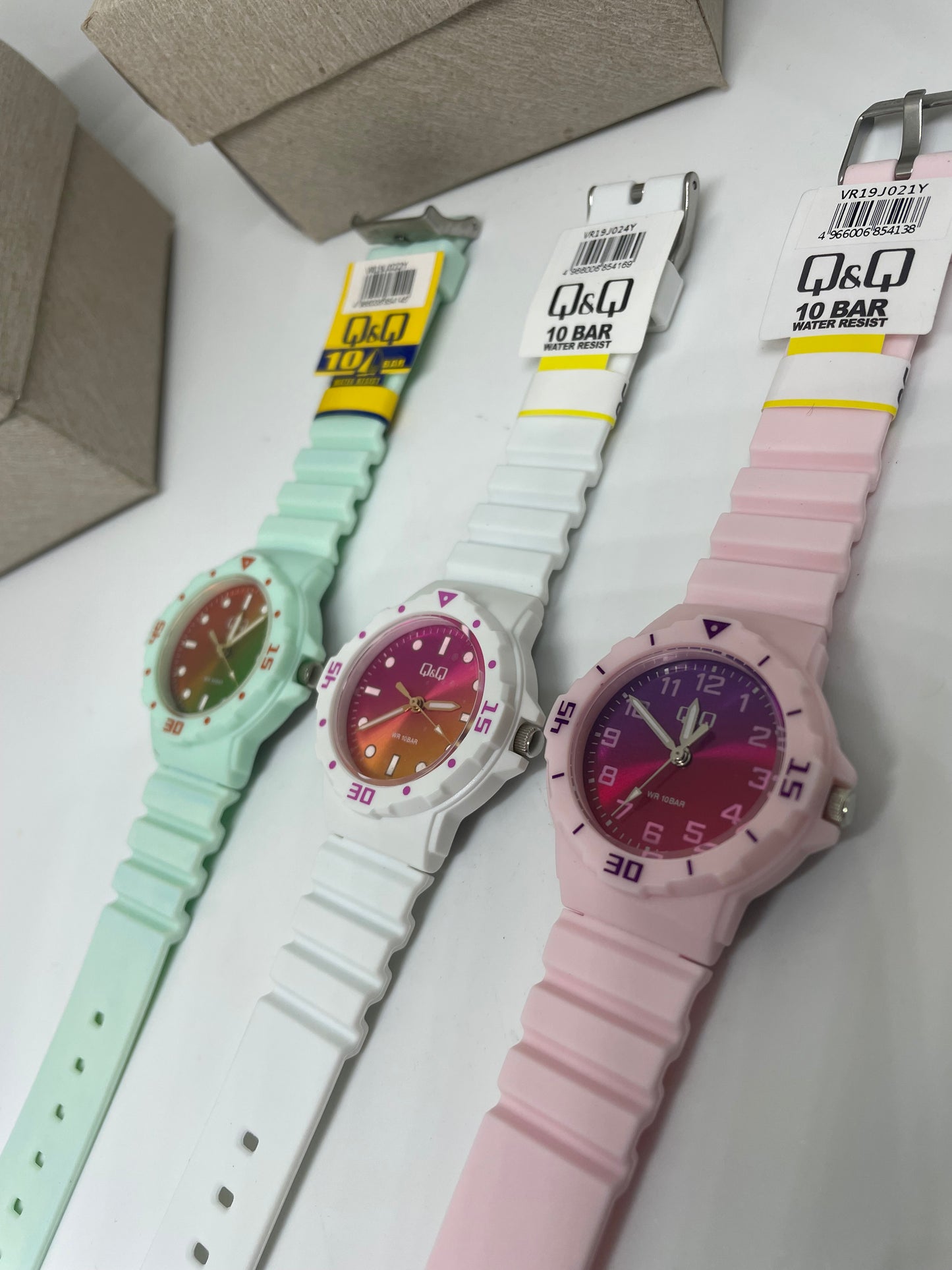 RELOJ QYQ VR19J