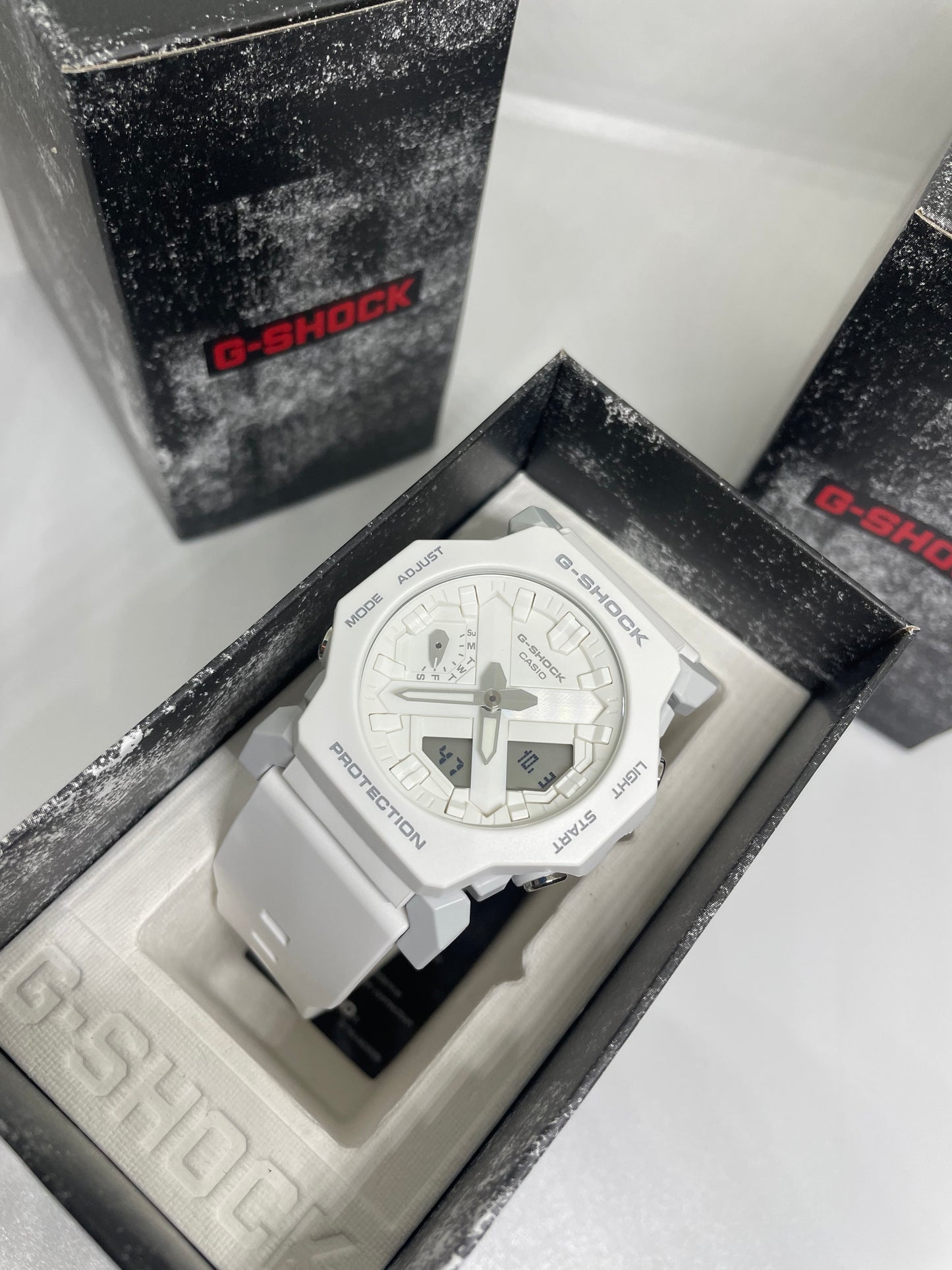 RELOJ G-SHOCK GA-2300