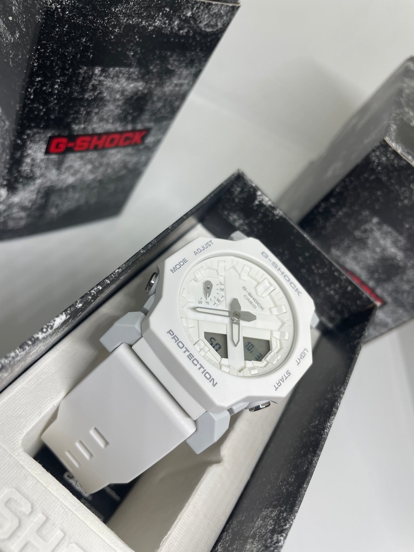 RELOJ G-SHOCK GA-2300