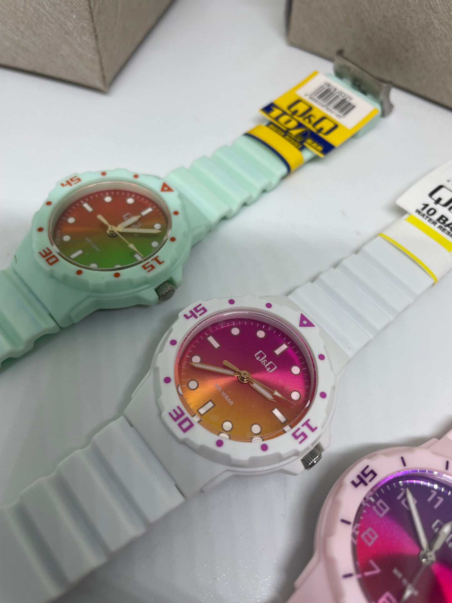 RELOJ QYQ VR19J