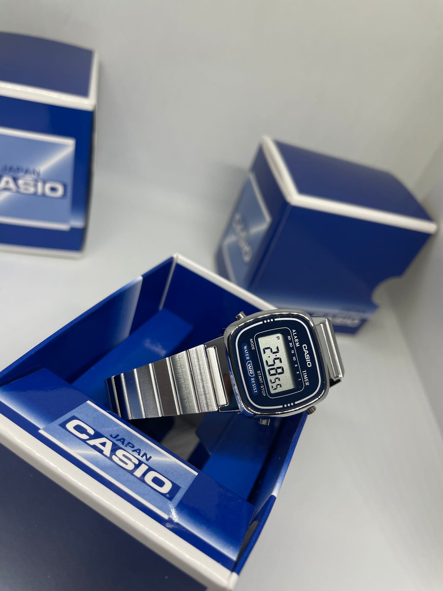 RELOJ CASIO LA670WA