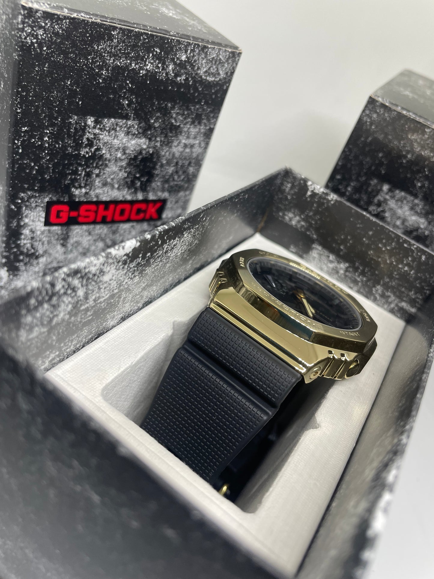 RELOJ CASIO G-SHOCK GM-2100G