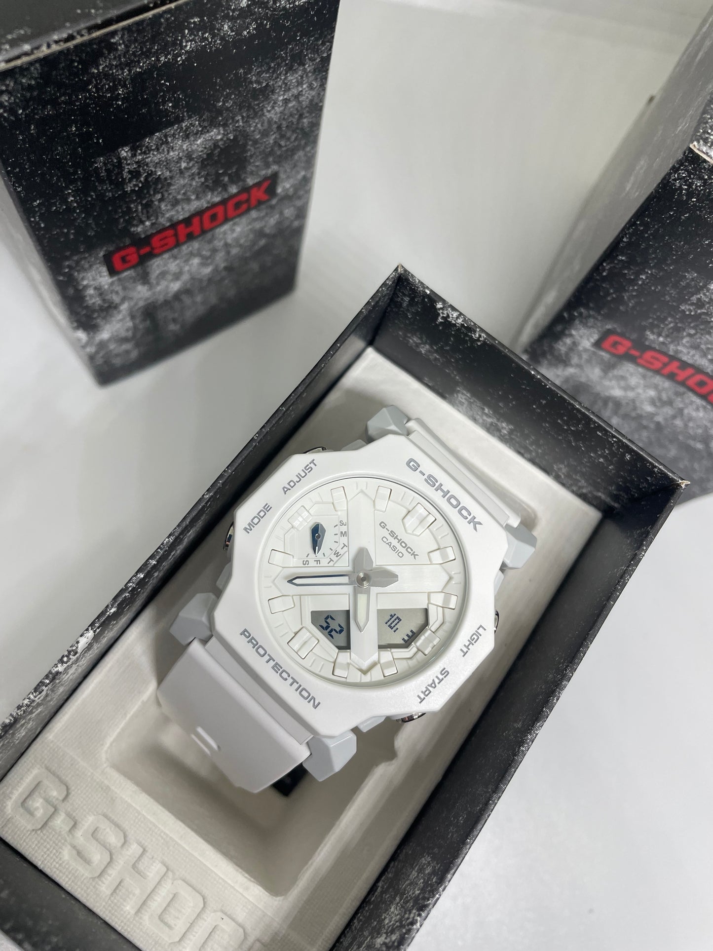 RELOJ G-SHOCK GA-2300