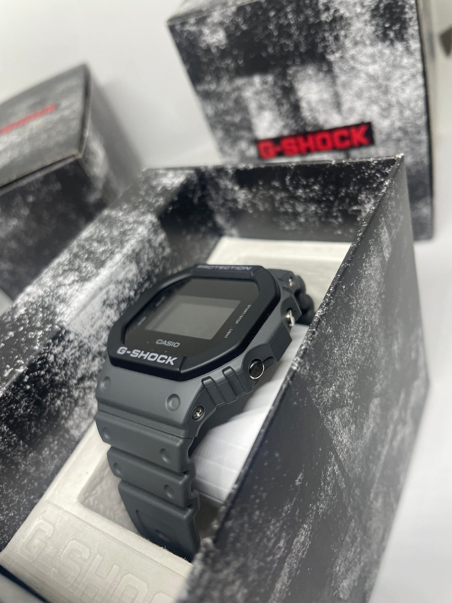 RELOJ CASIO G SHOCK DW 5610UU