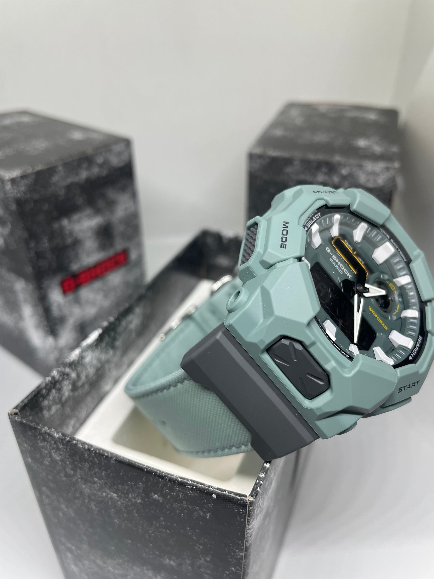 RELOJ CASIO G SHOCK GA-010CE-2A