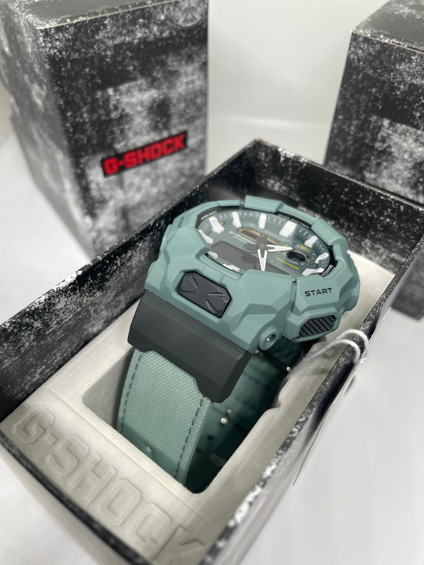 RELOJ CASIO G SHOCK GA-010CE-2A