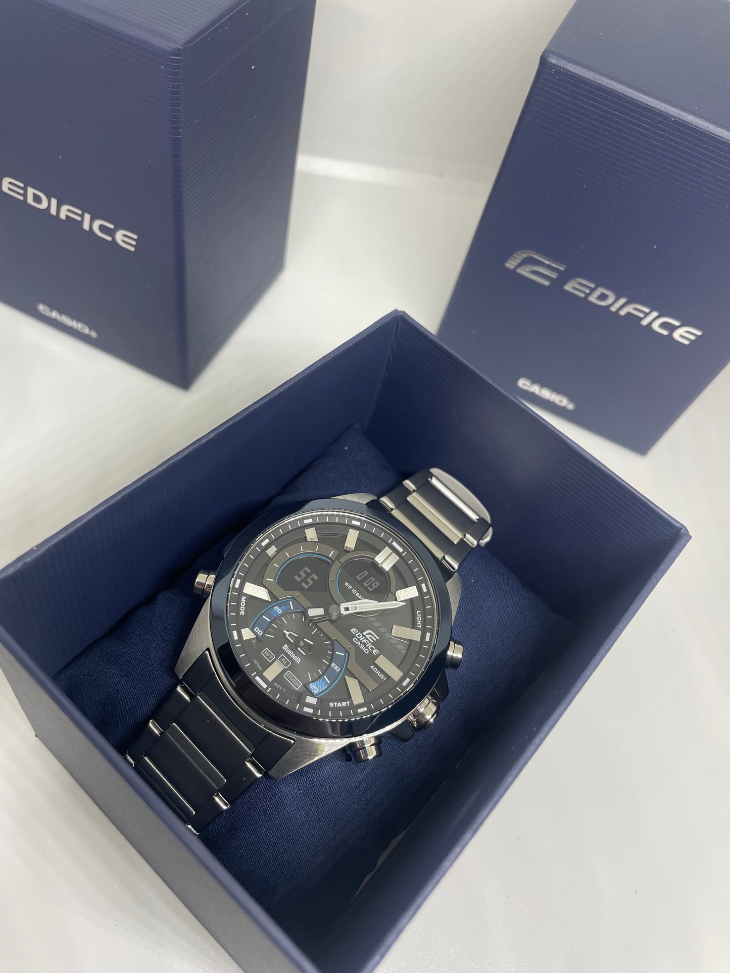 RELOJ CASIO EDIFICE ECB-30DB
