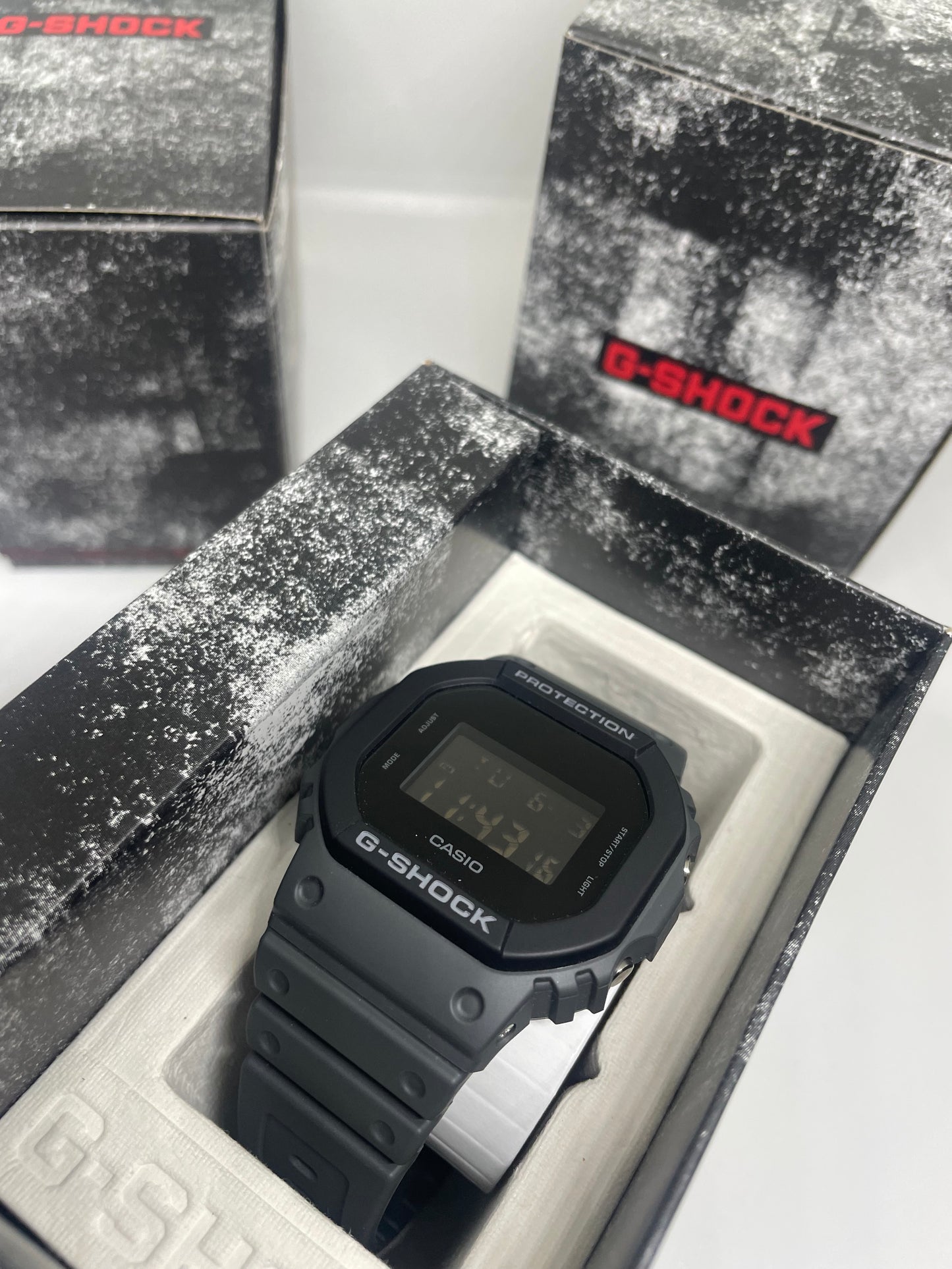 RELOJ CASIO G SHOCK DW 5610UU