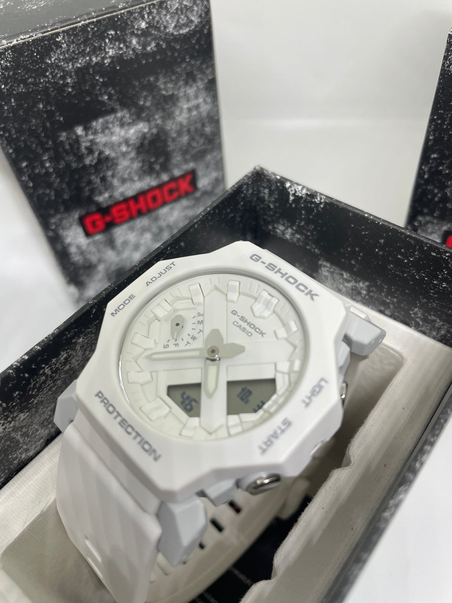 RELOJ G-SHOCK GA-2300