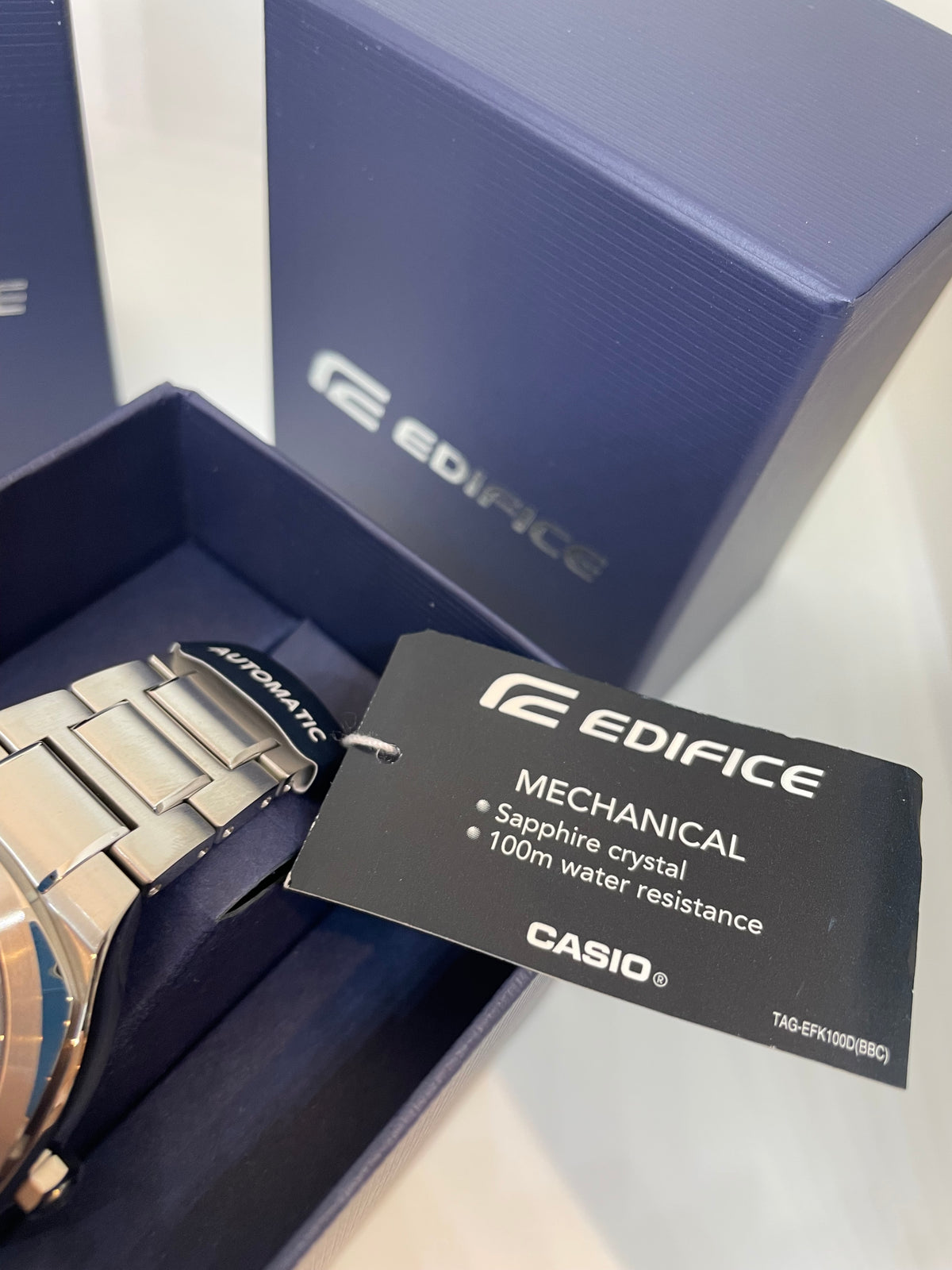CASIO EDIFICE AUTOMÁTICO
EFK-200D-2A