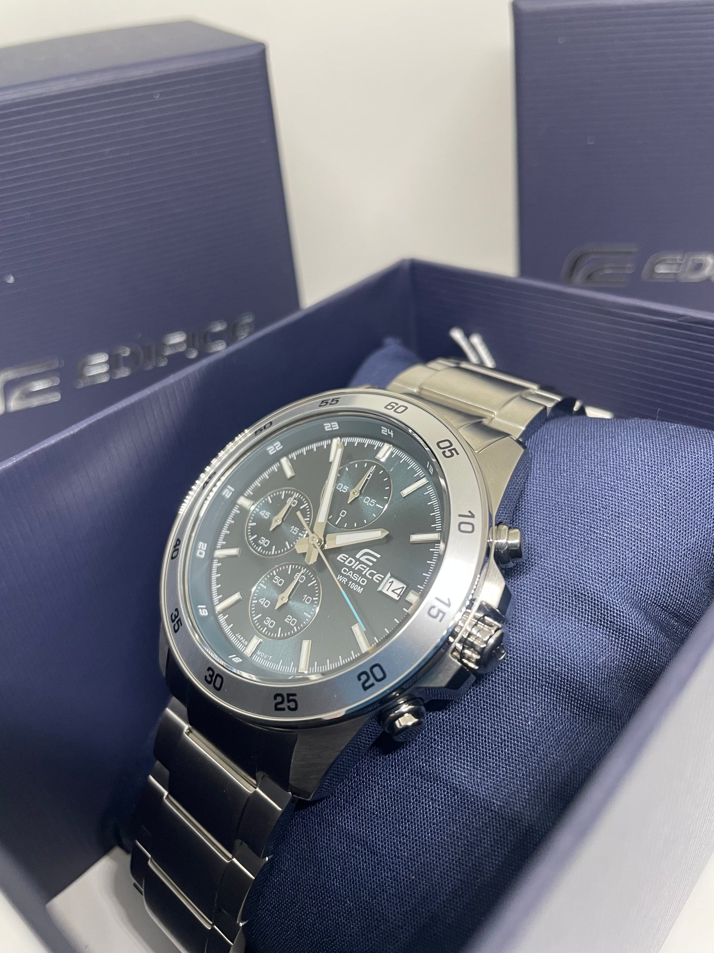 RELOJ EDIFICE EFR 526D
