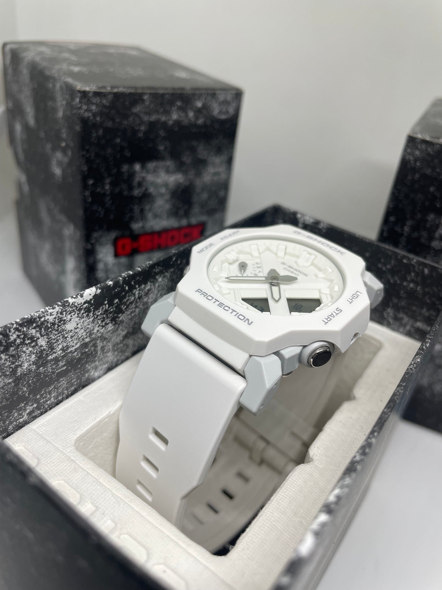 RELOJ G-SHOCK GA-2300