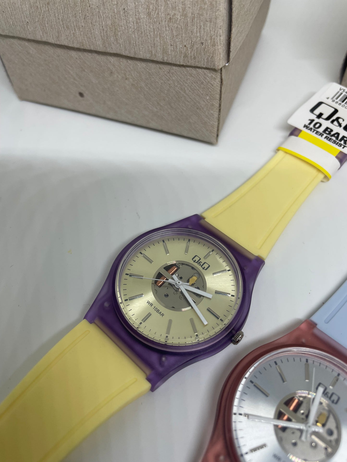 RELOJ QYQ VS42J