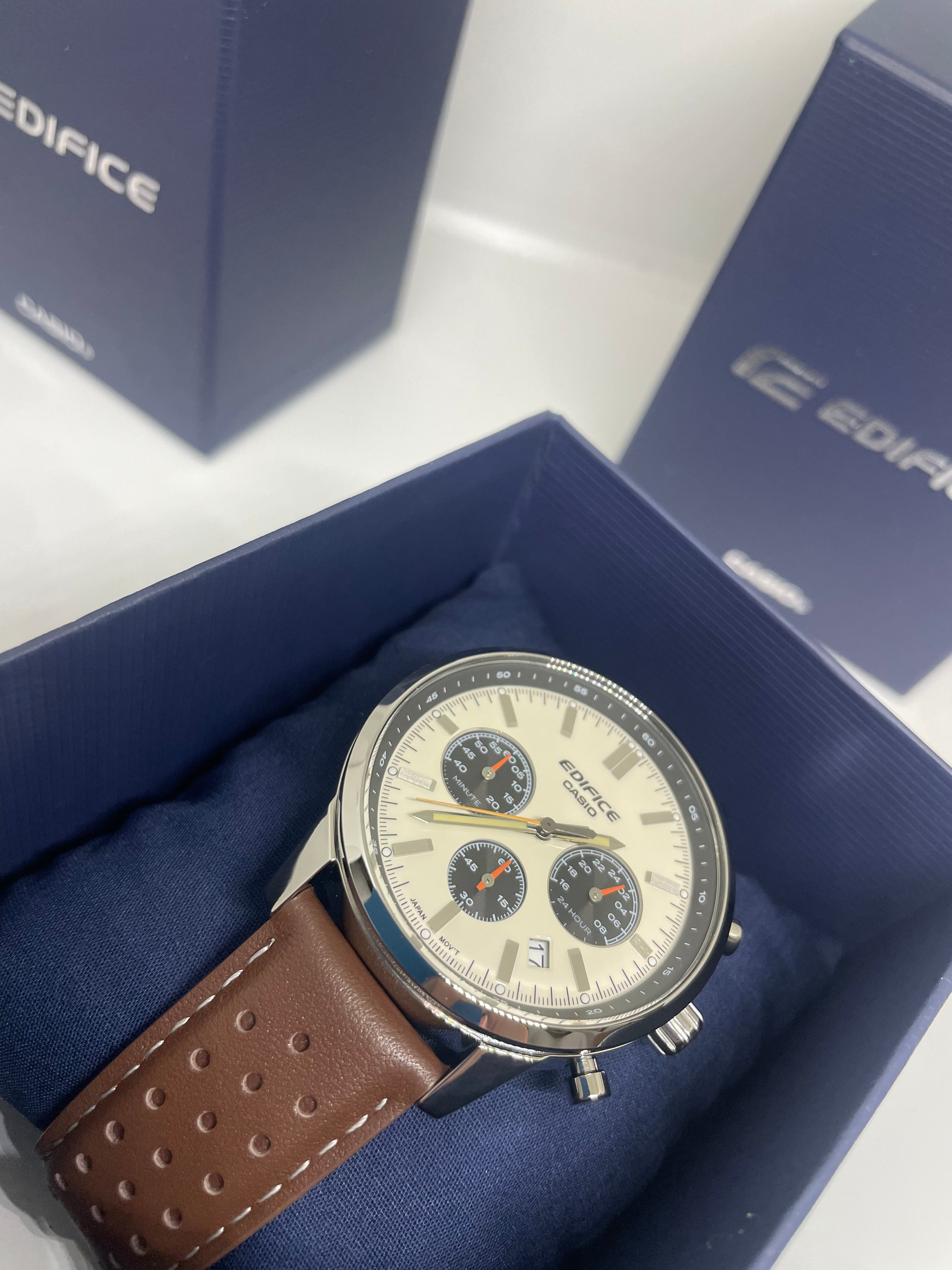 Casio Orologio Da Uomo EFR-575L-7AEF, Quarzo Analogico, Cassa In Acciaio, Cinturino In Pelle Marrone, Quadrante Beige