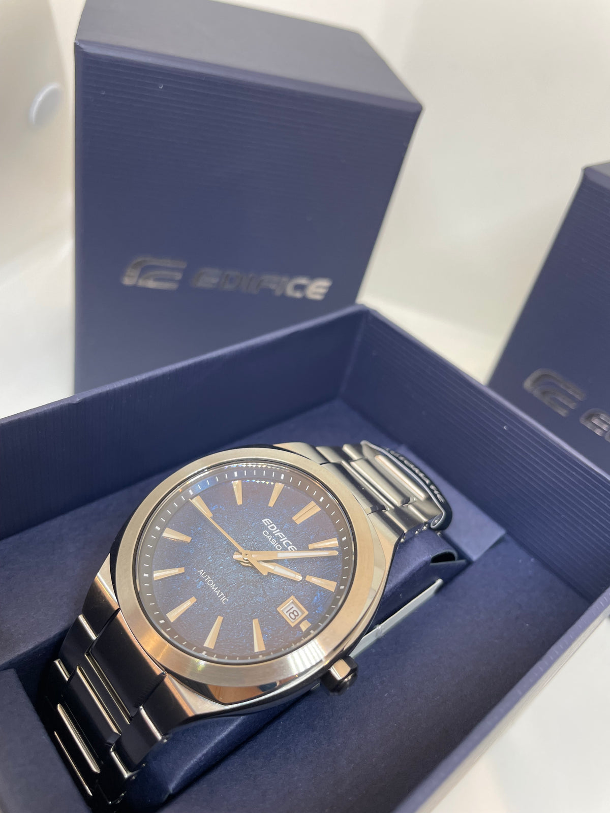 CASIO EDIFICE AUTOMÁTICO
EFK-200D-2A