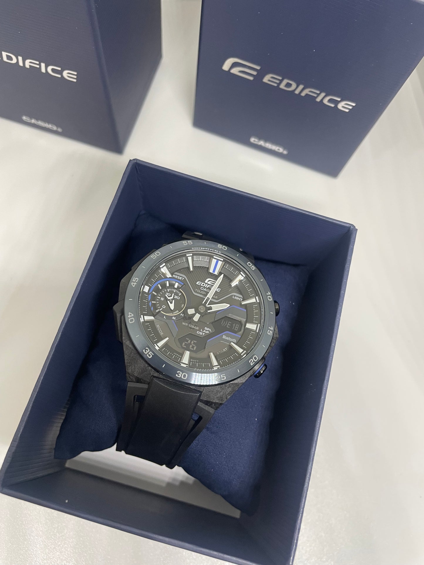 RELOJ CASIO EDIFICE ECB- 2200PB