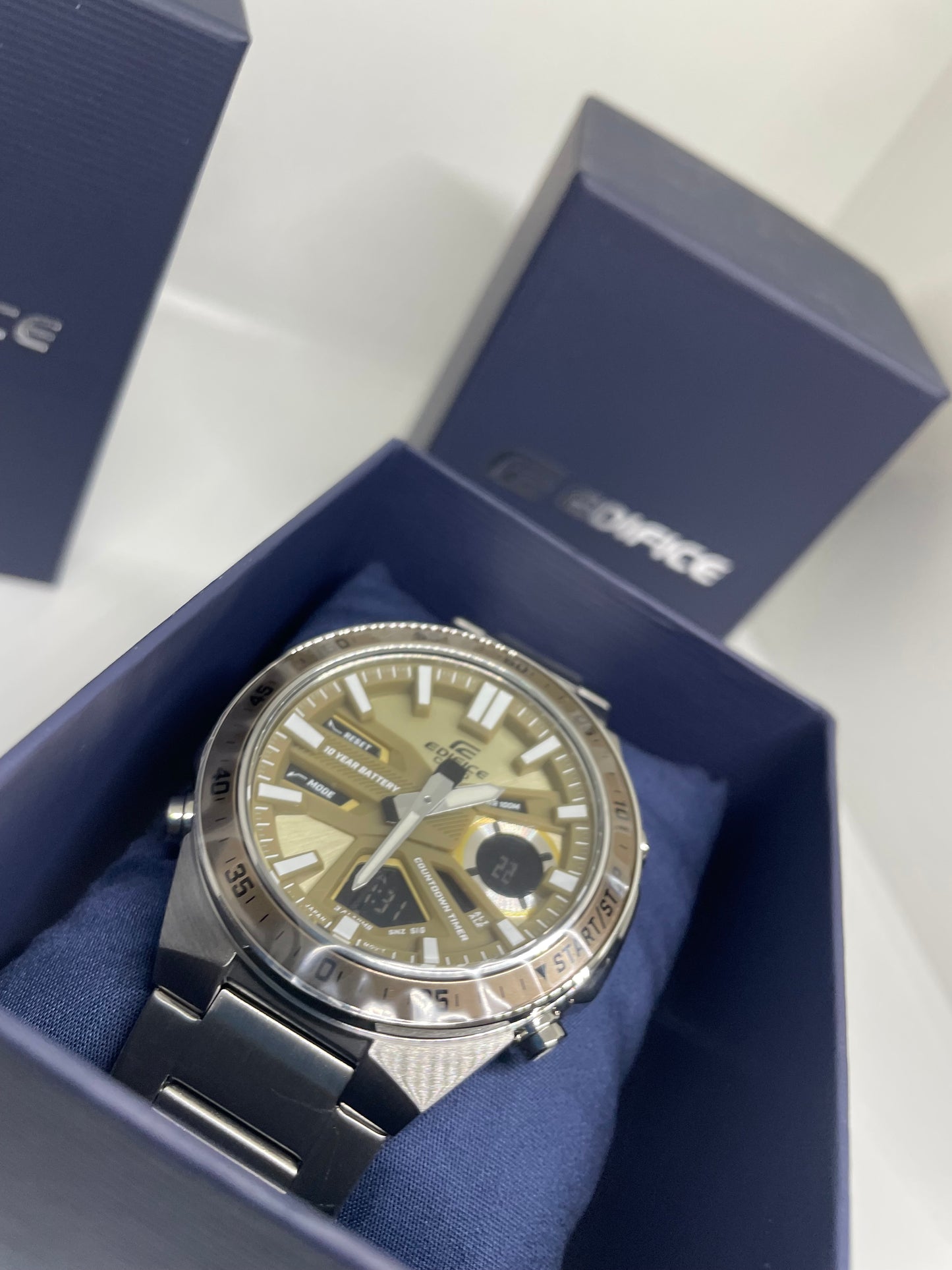 RELOJ EDIFICE EFV C110D