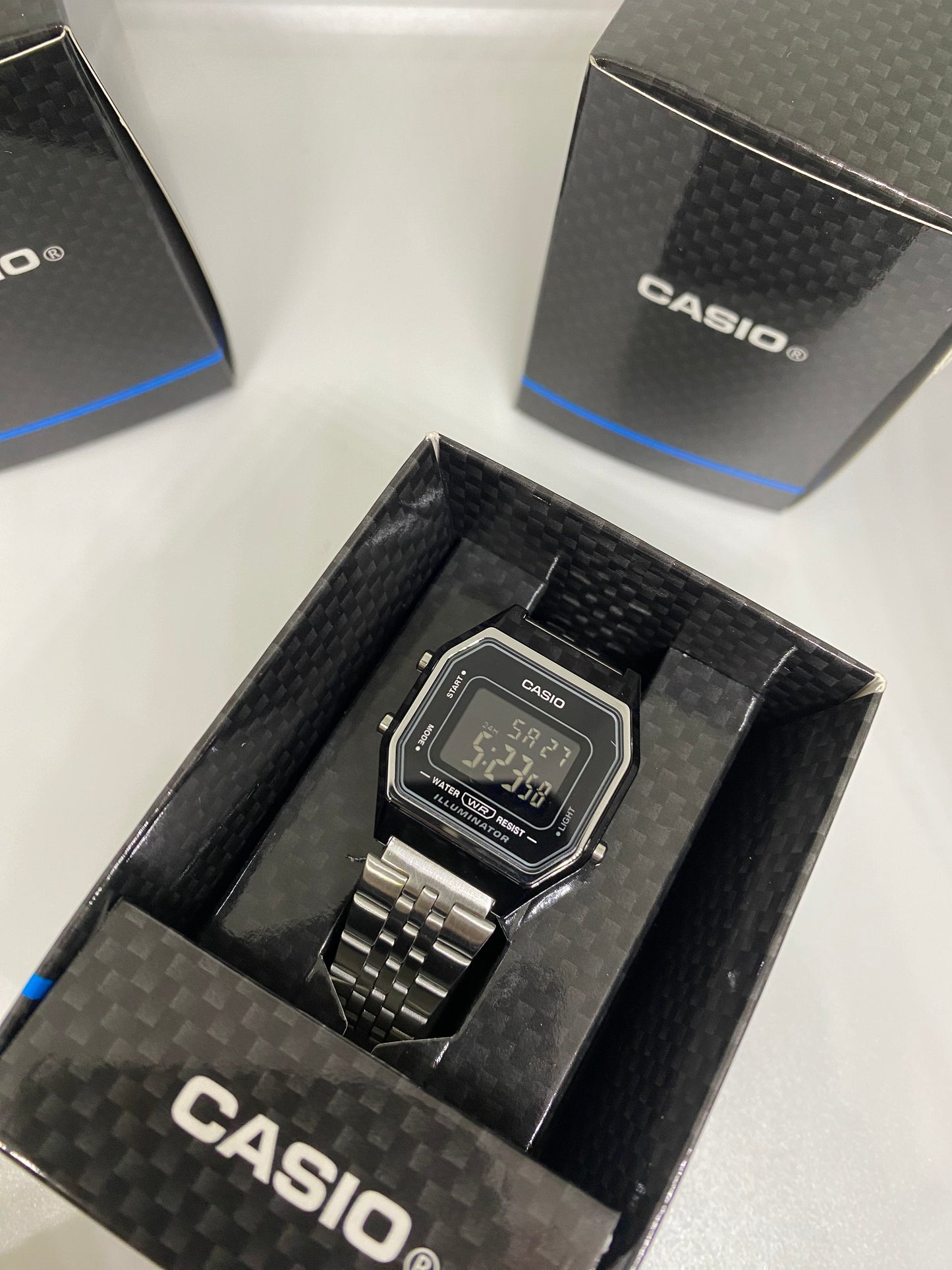 RELOJ CASIO LA680WA -NEGATIVO