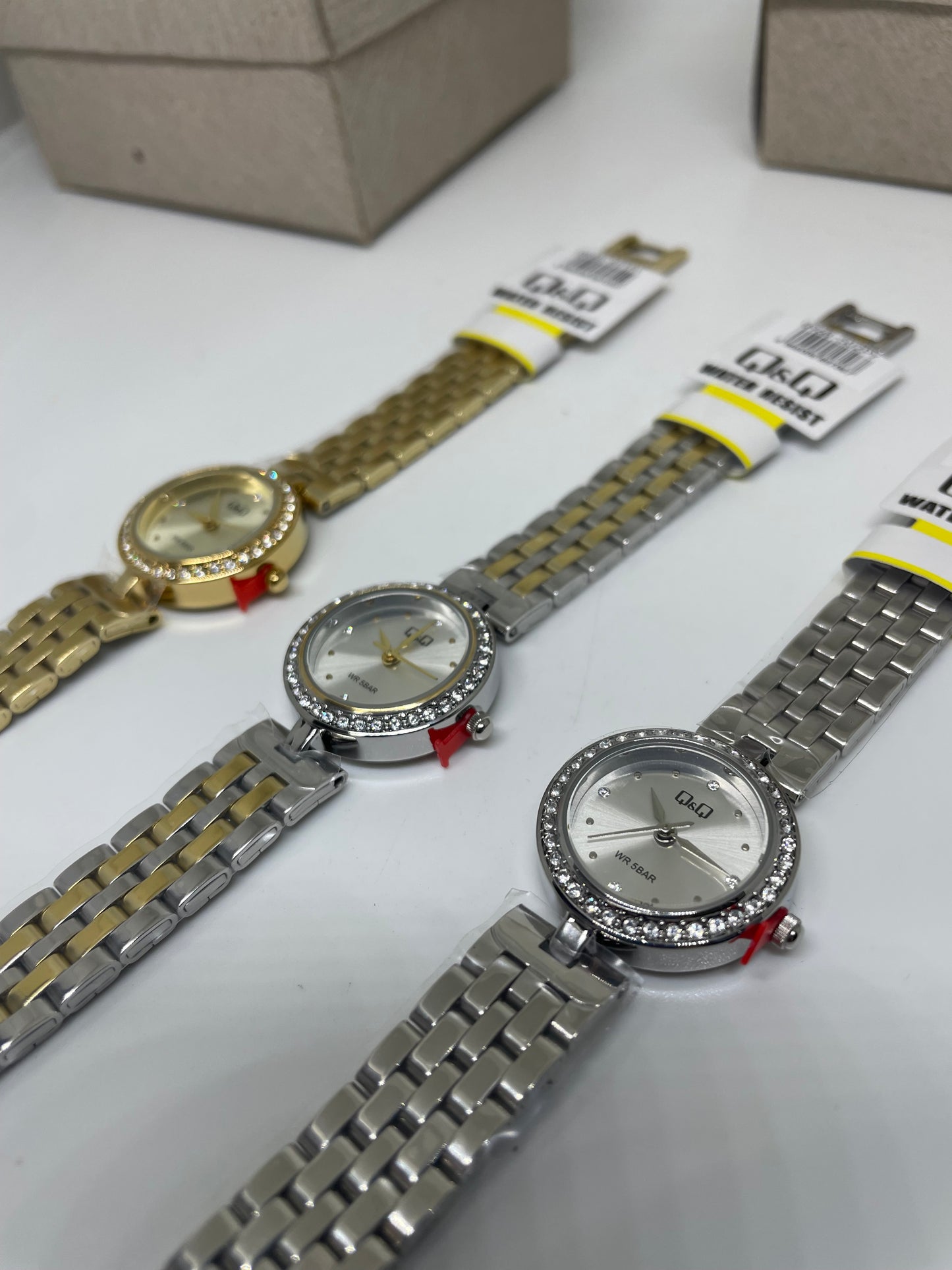 RELOJ QYQ Q96B